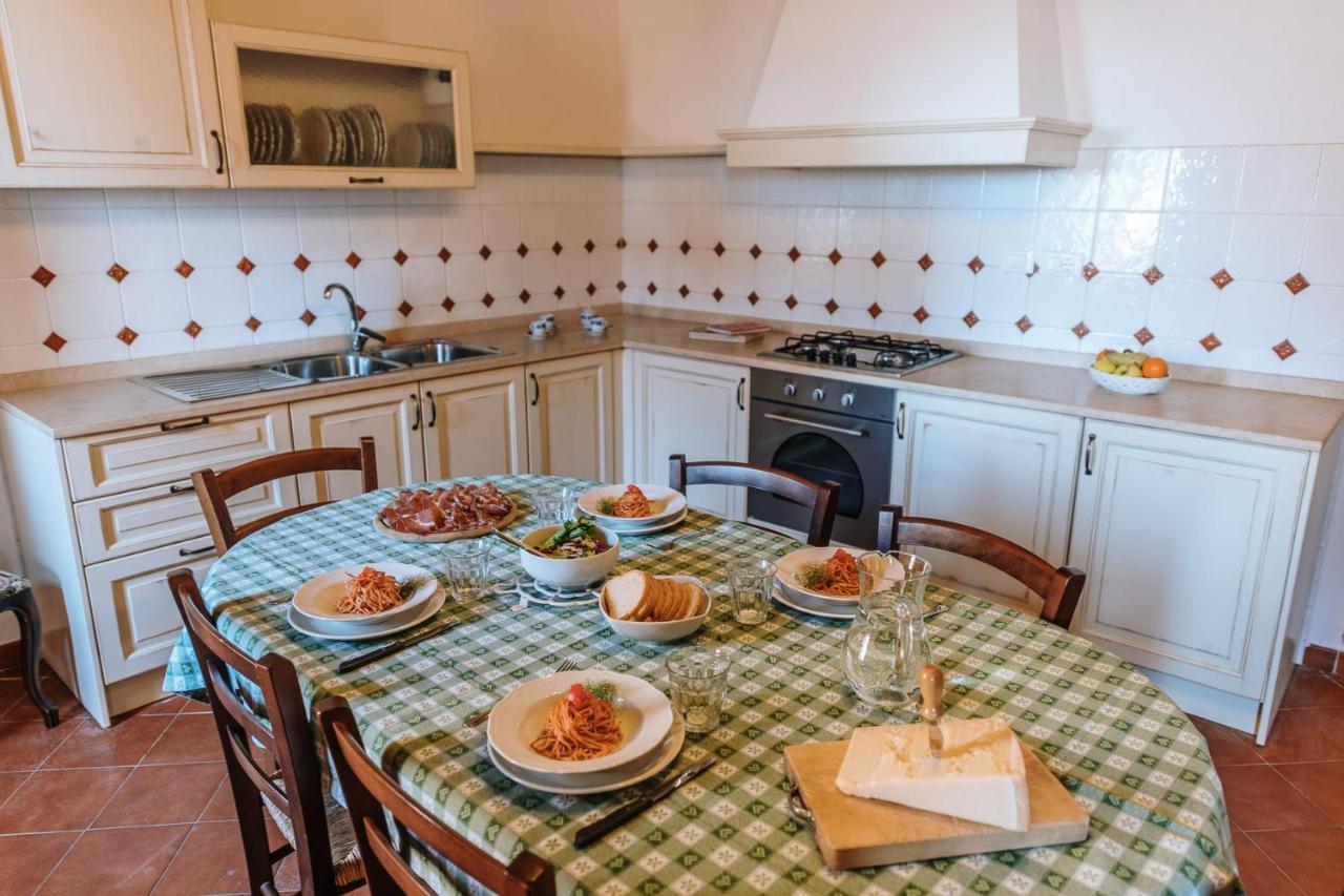 Borgo Villa A Sesta San Gusme Eksteriør bilde